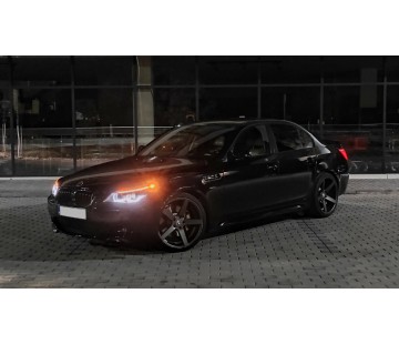 Комплект тунинг фарове за BMW E60/E61 (2007-2010)