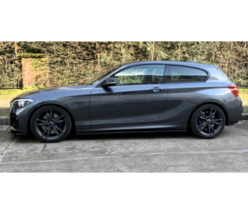 Комплект тунинг прагове за BMW F21 (2011-)